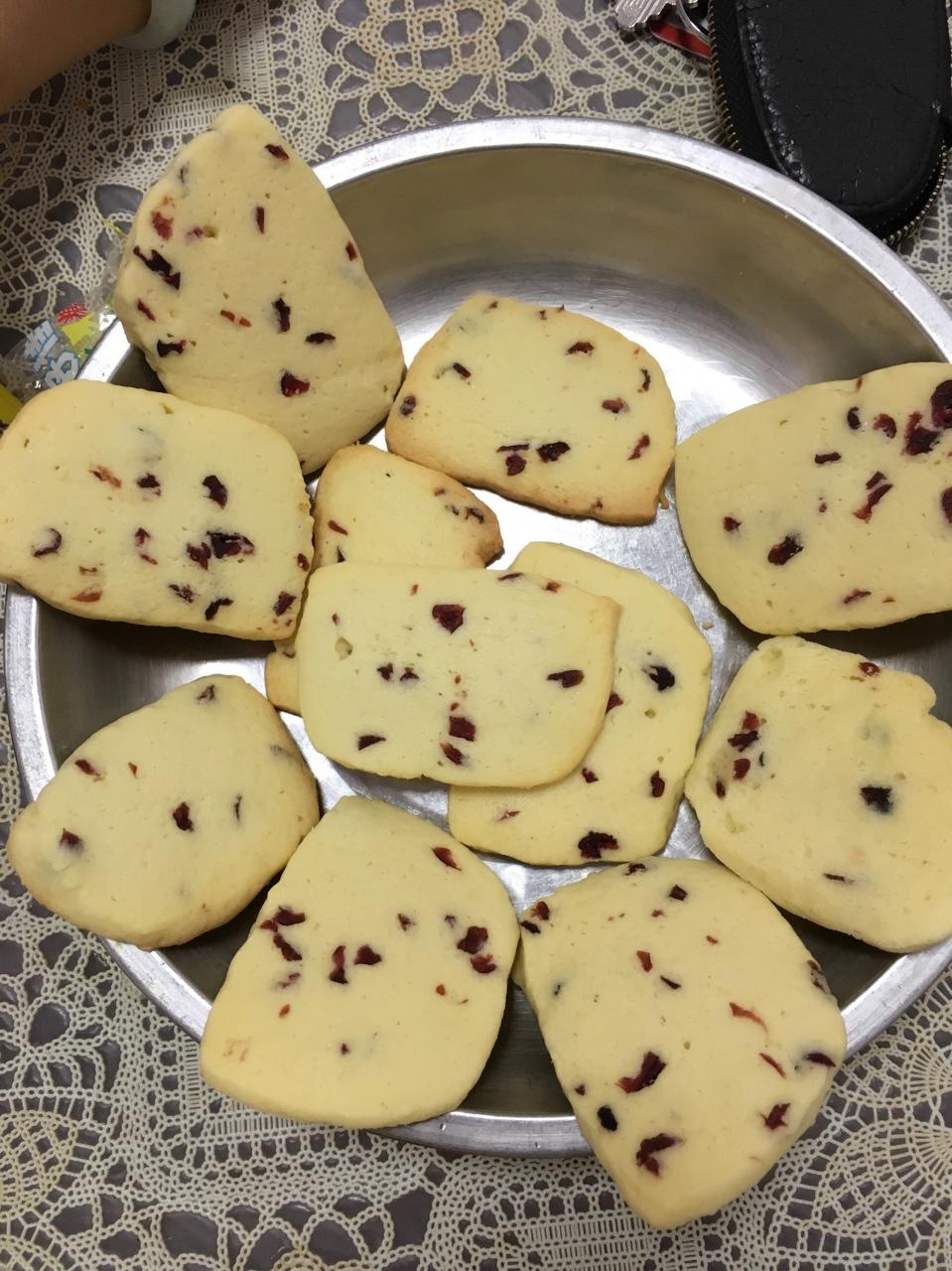 麦宝花花做的蔓越莓饼干新手烘焙0压力皮黑森林