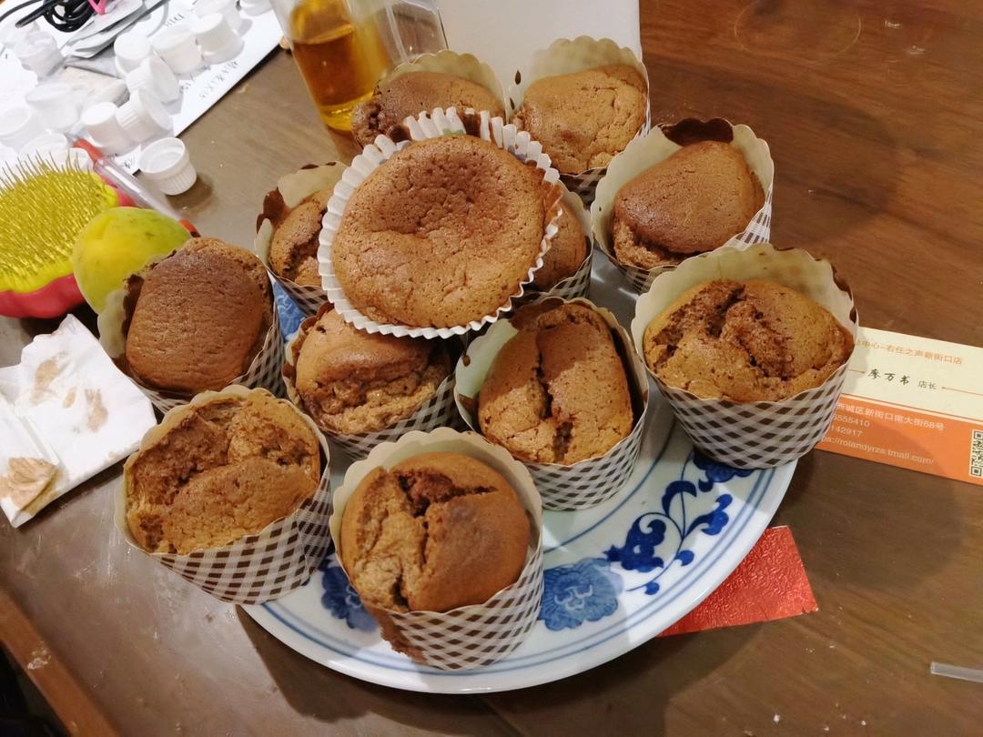 纸杯蛋糕 8寸戚风蛋糕的量