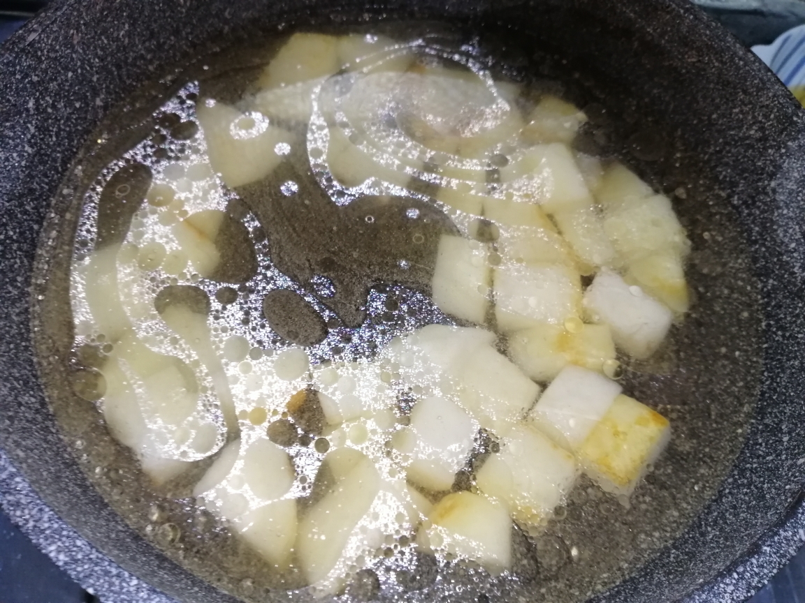 土豆熬小青菜的做法 步骤6