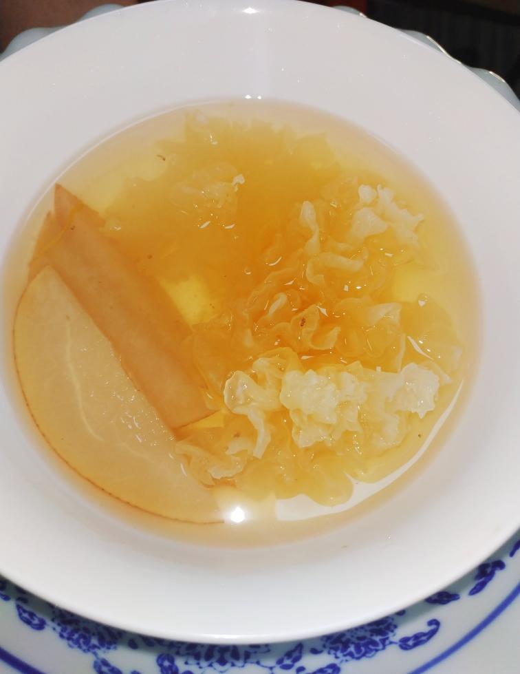 雪梨银耳菊花蜜的做法