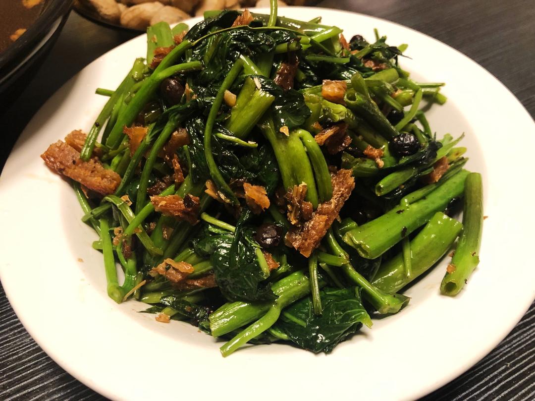 豆豉鲮鱼空心菜的做法