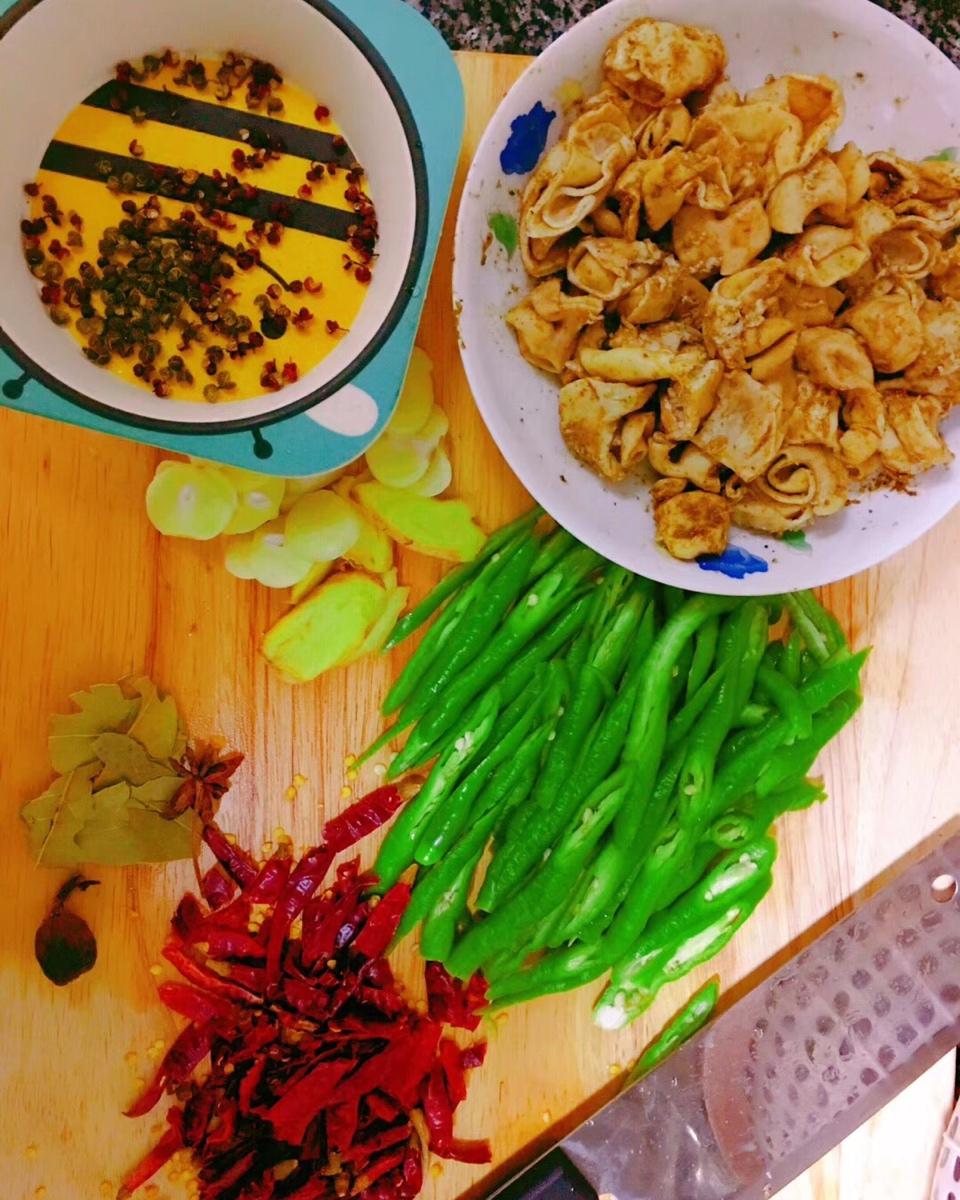 火爆肥肠