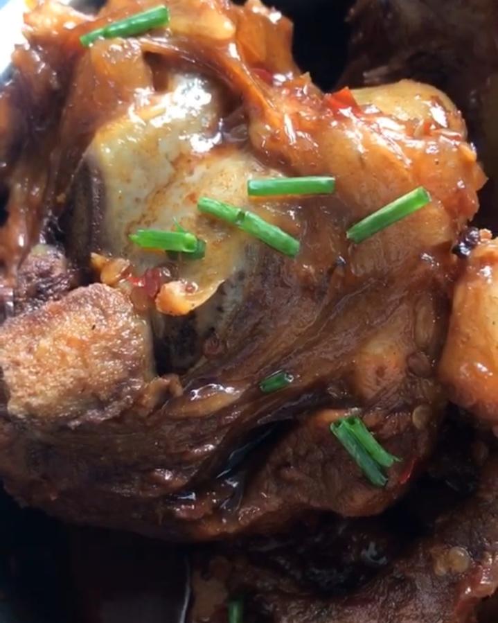 堂妈小厨——酱大棒骨