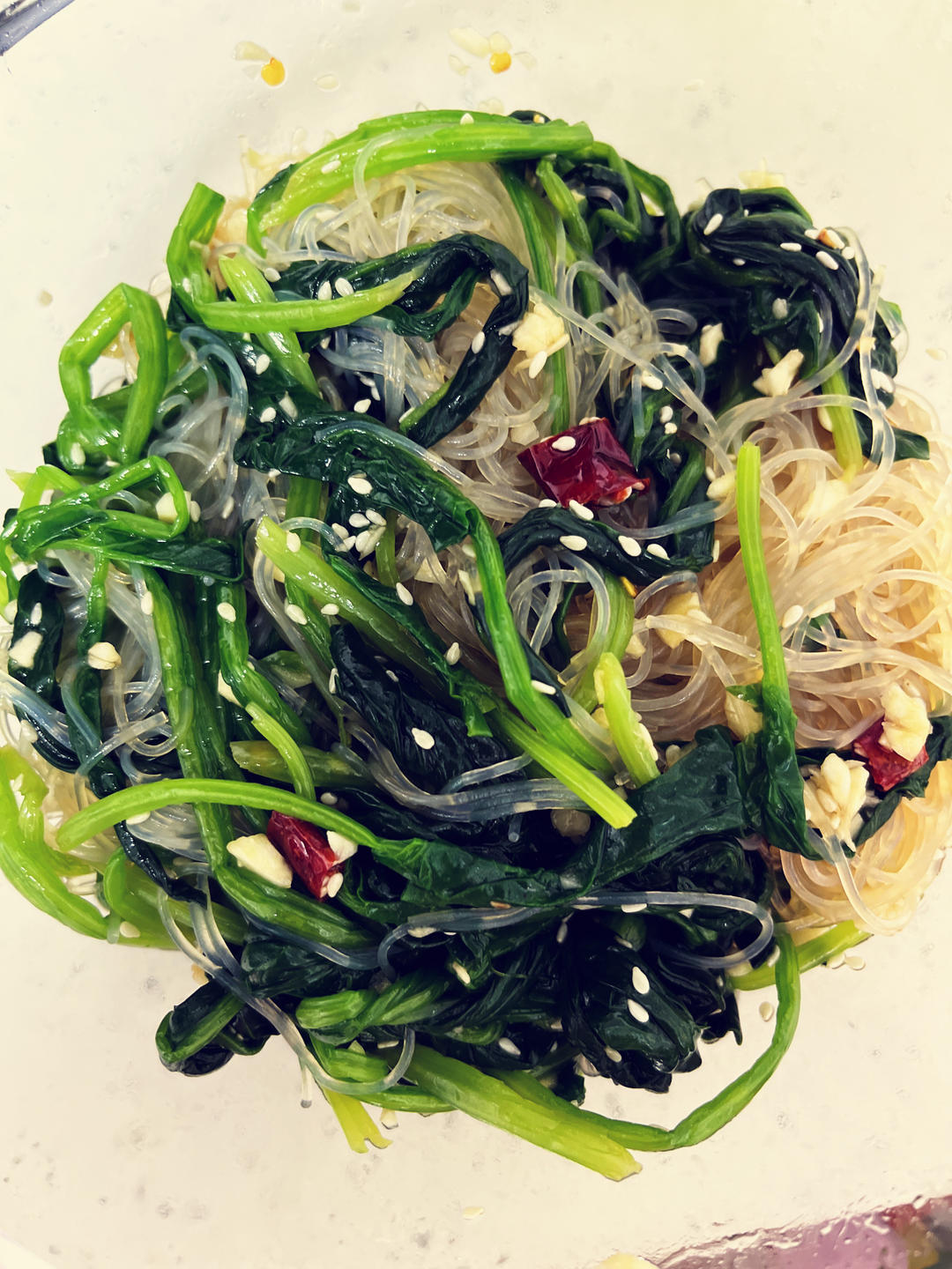 开胃爽口又营养的菠菜拌粉丝