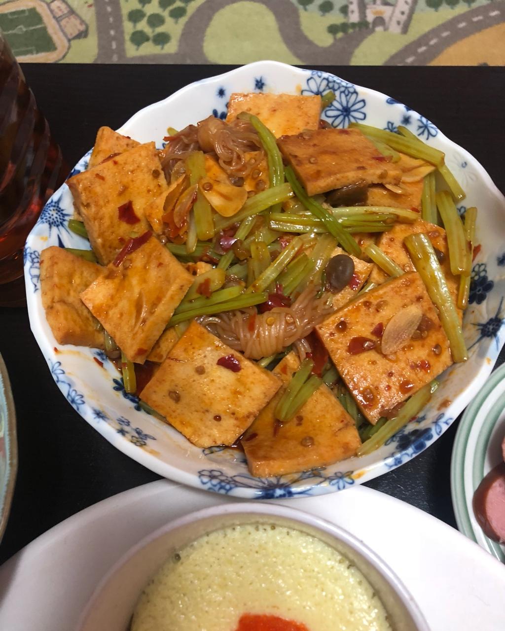 千页豆腐炒芹菜
