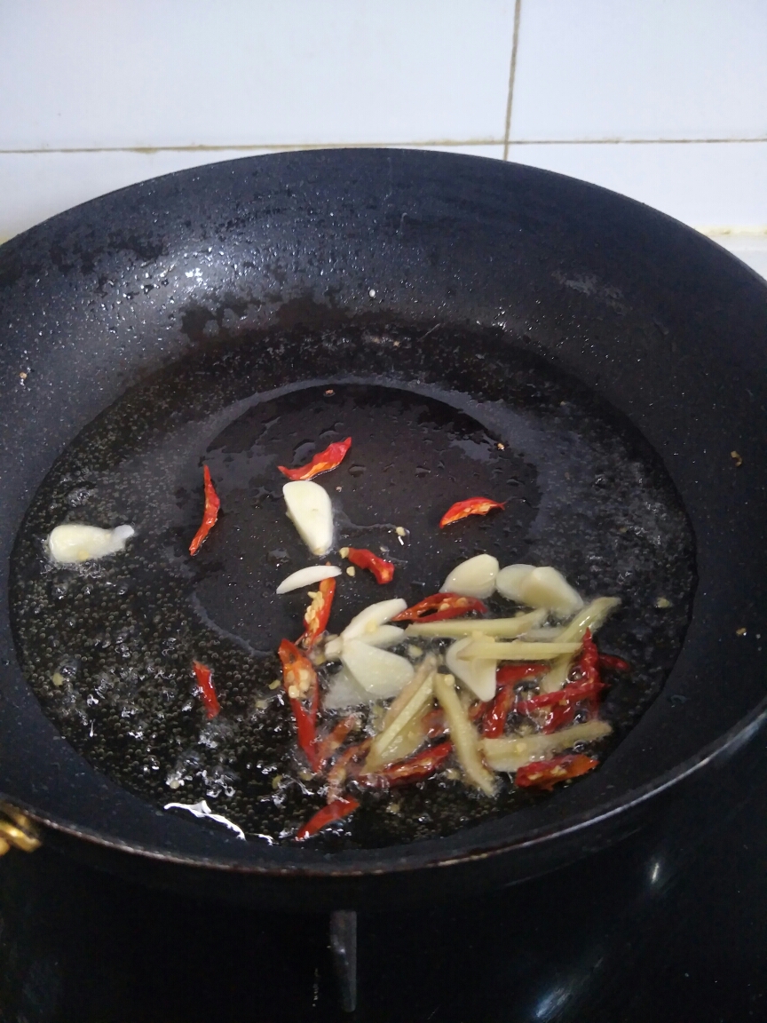 梅干菜烧茄子（下饭神器）的做法 步骤4