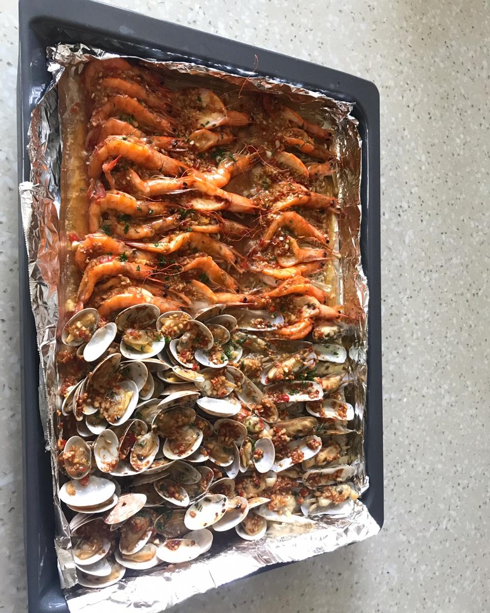 蒜蓉粉丝烤花蛤虾（烤箱版）