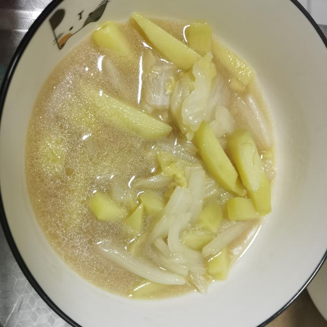 东北大白菜炖土豆