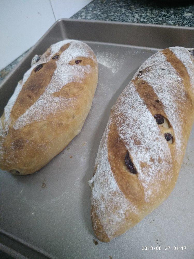 全麦蔓越莓软式欧包（免揉）