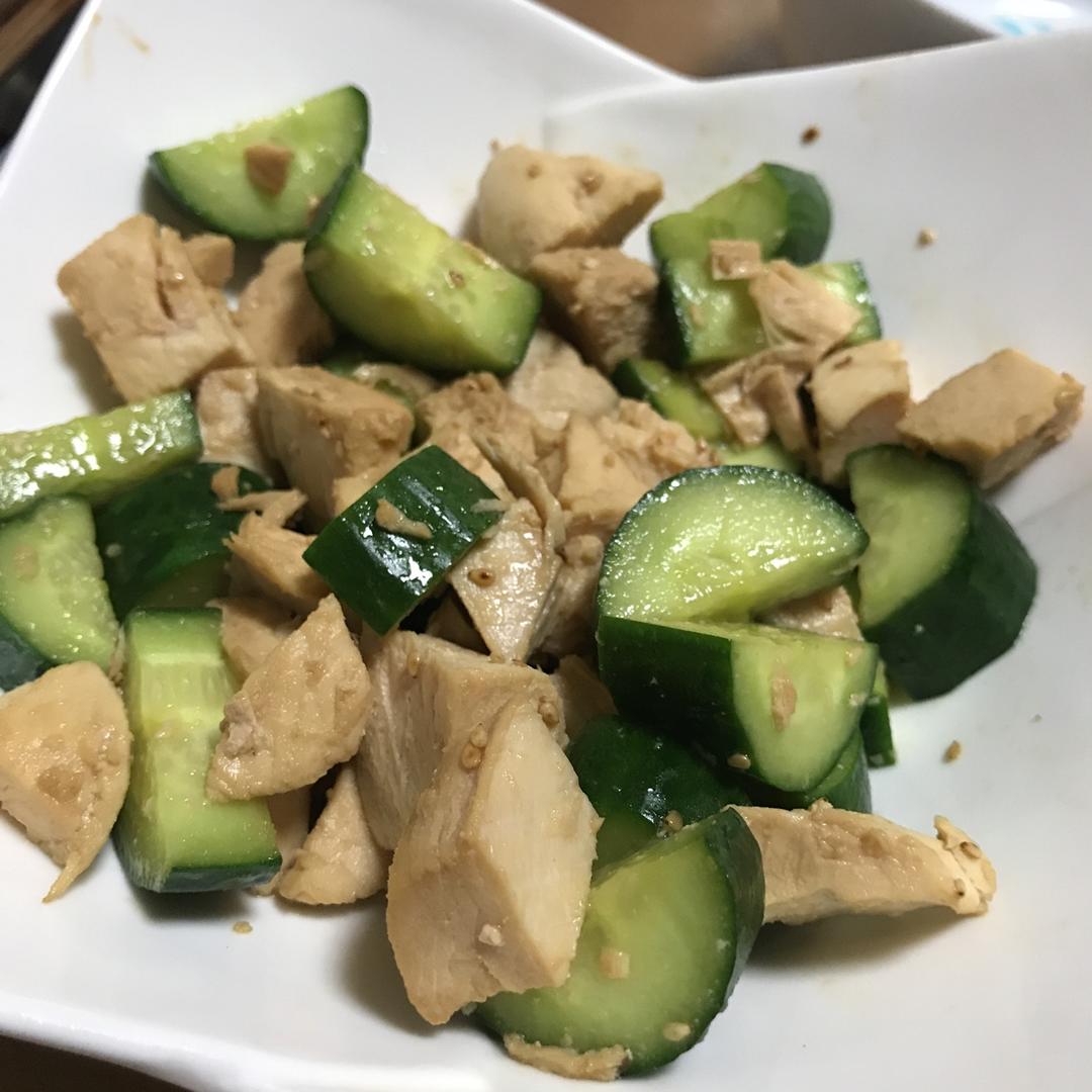 黄瓜鸡丁