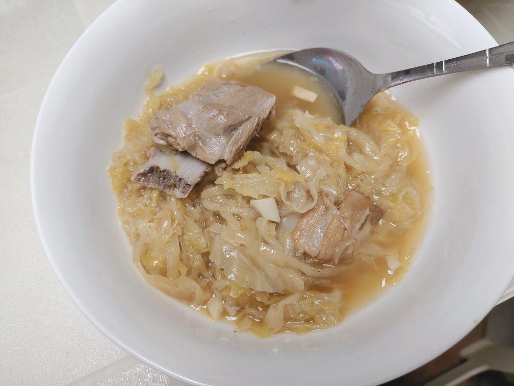 酸菜炖排骨
