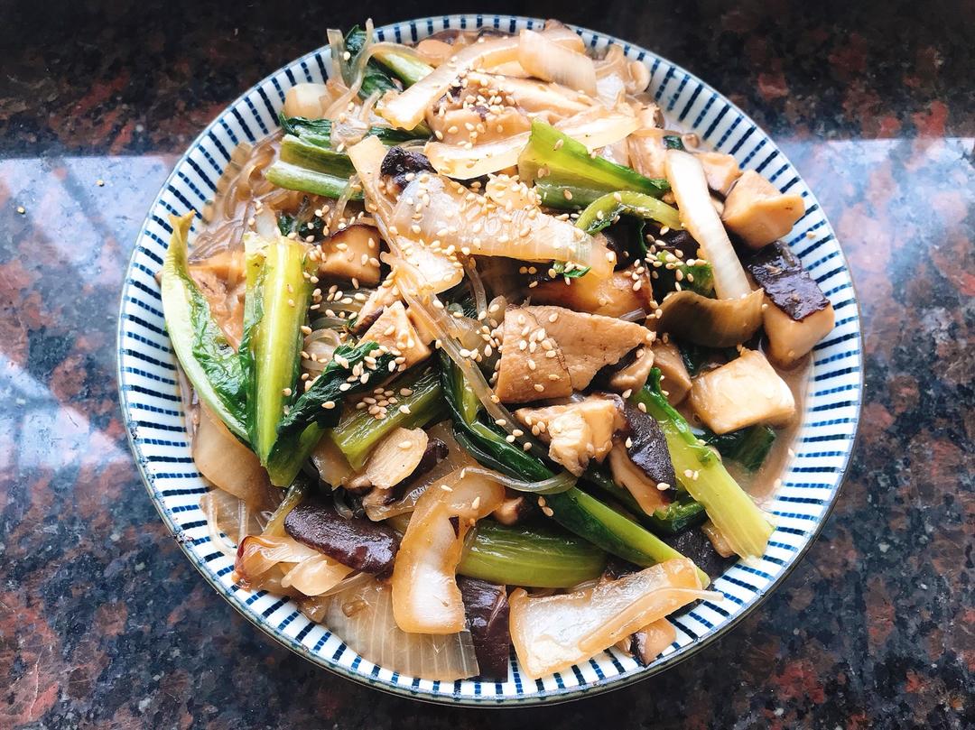 韩式粉丝炒杂菜 Korean Style Glass Noodles with Vegetables