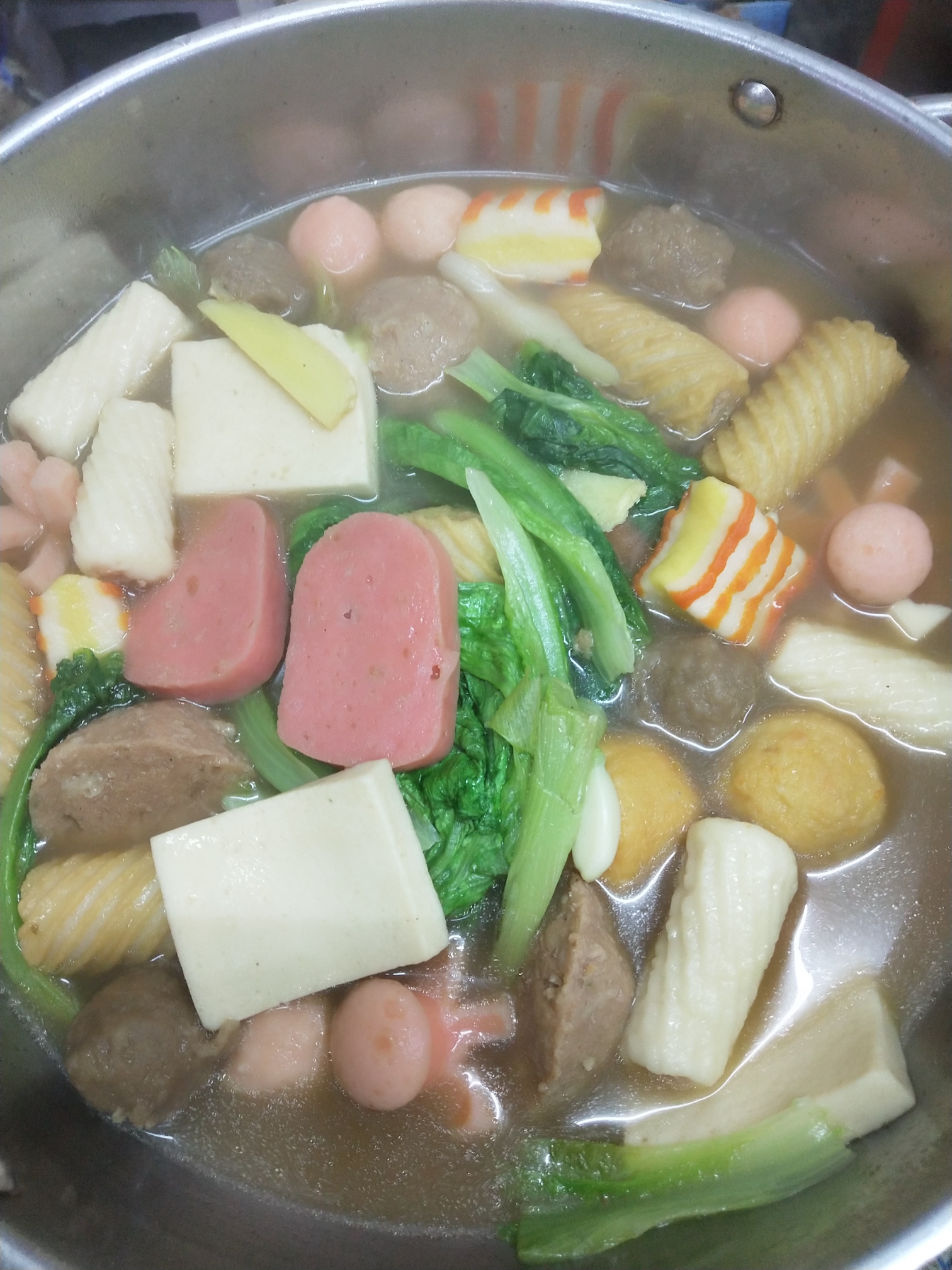 火锅丸子生菜汤