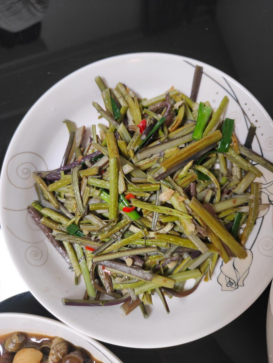 素炒蕨菜