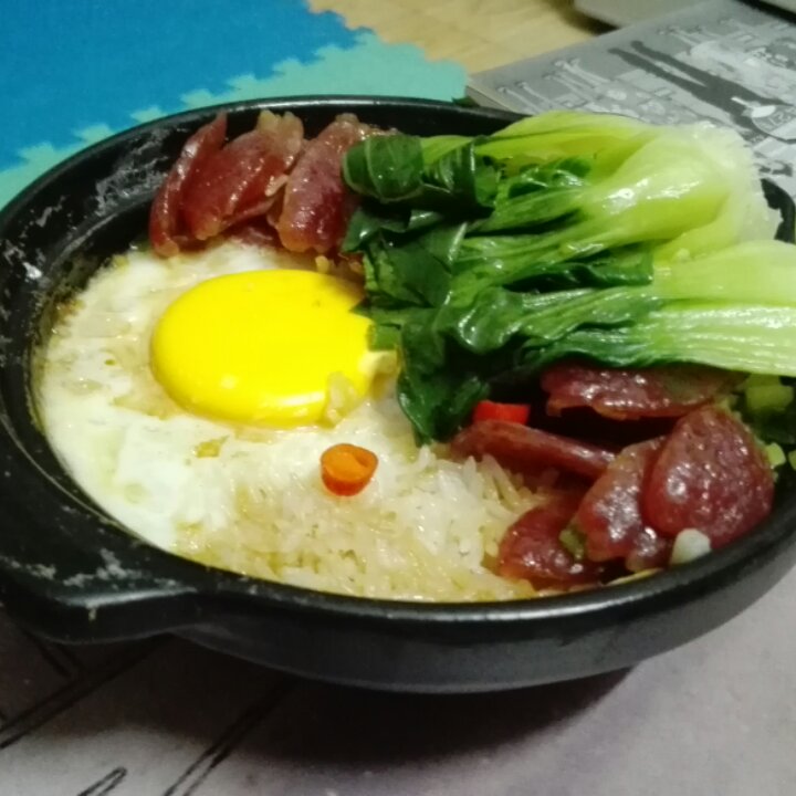 香肠煲仔饭
