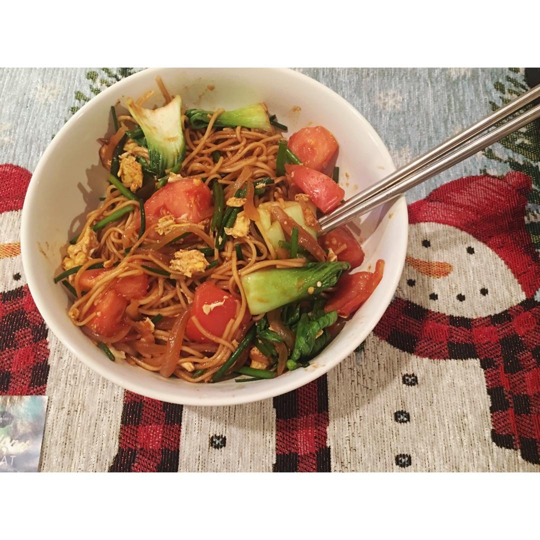 鸡蛋素炒面Fried Noodles Vegetarian