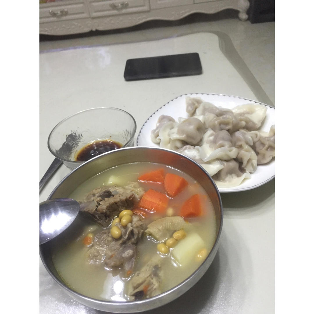 花生眉豆鸡脚汤