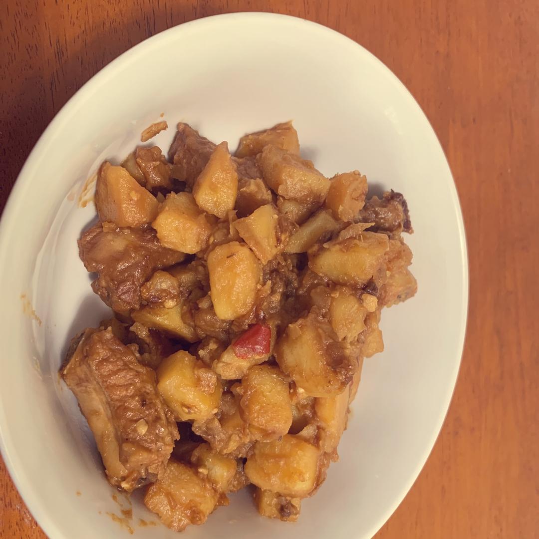 土豆炖排骨