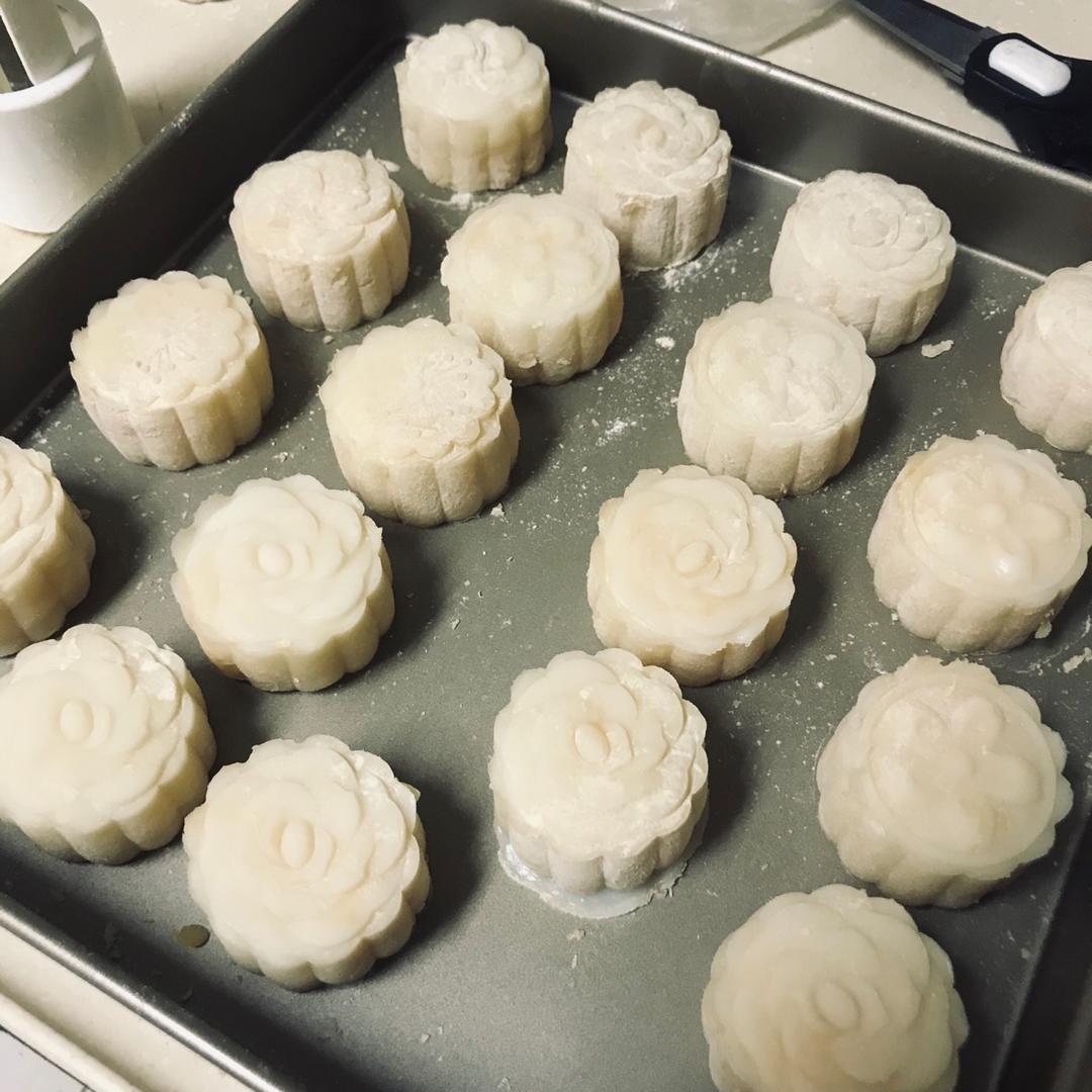 冰皮月饼(不会被腻到的奶黄馅)