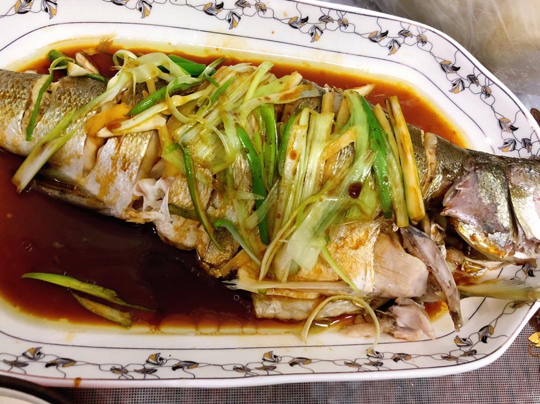 清蒸鲈鱼