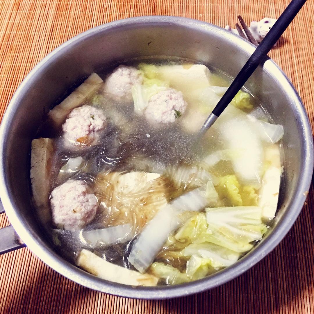 白菜粉丝鱼丸汤