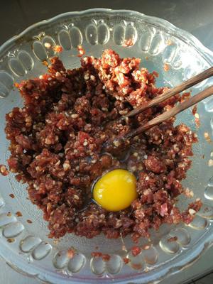 清真面食～韭菜牛肉饺子的做法 步骤1