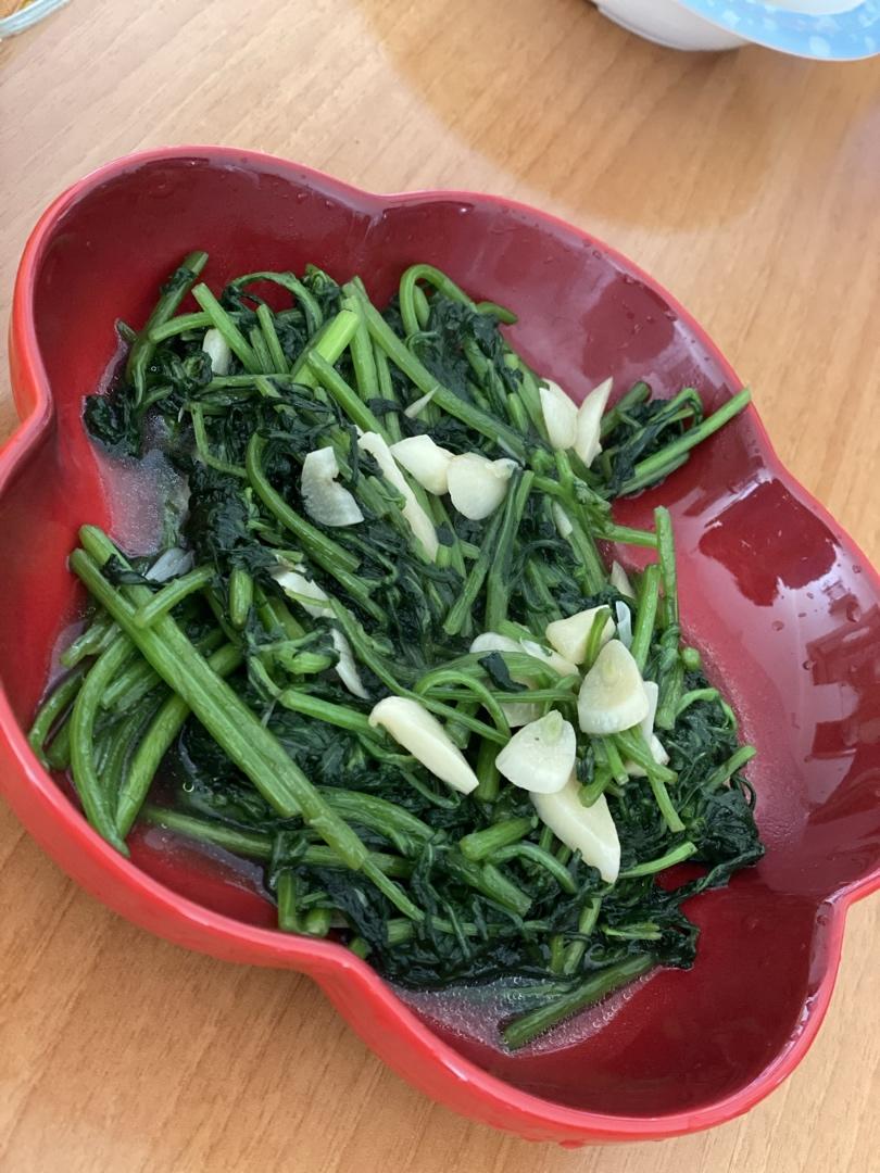 蒜蓉蒿子杆