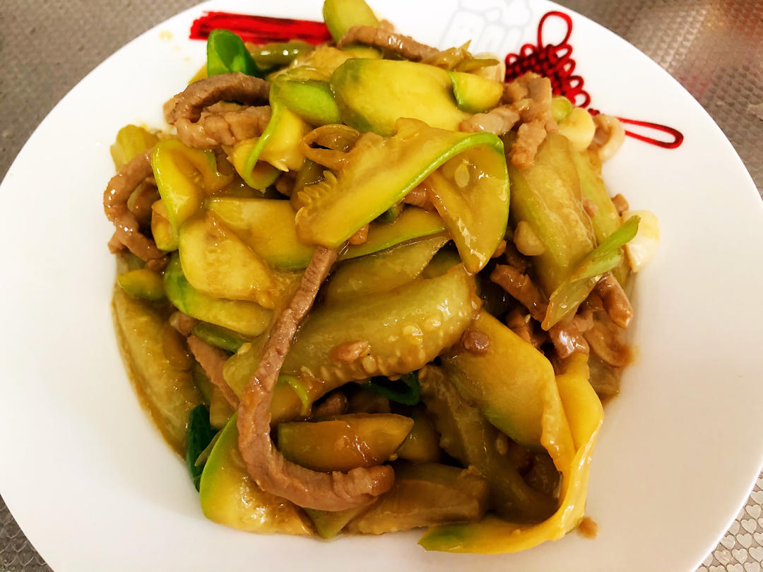 西葫芦炒肉片