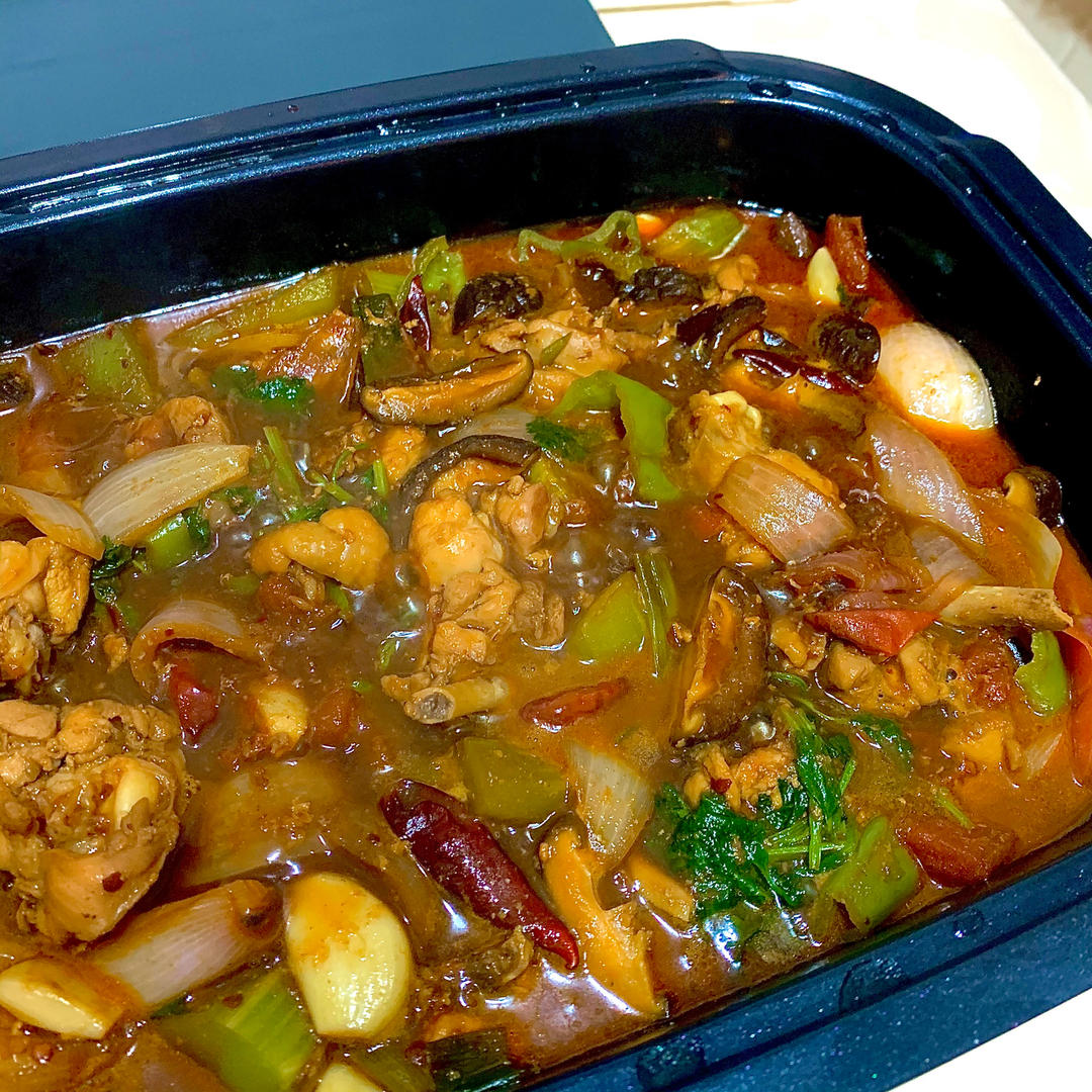 【黄焖鸡米饭】