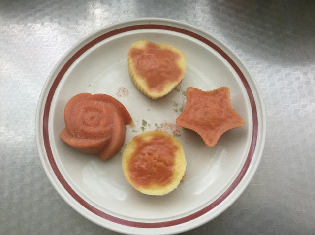 女儿的早餐-蒸蛋糕