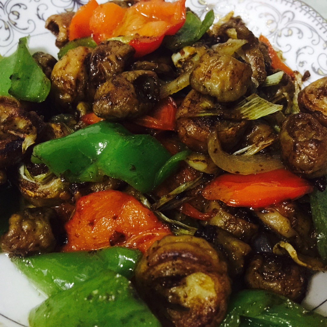 好吃到爆火爆肥肠