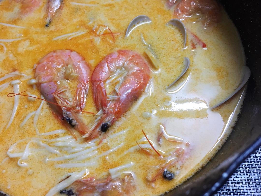 冬阴功汤(秒杀泰式餐馆冬阴功)