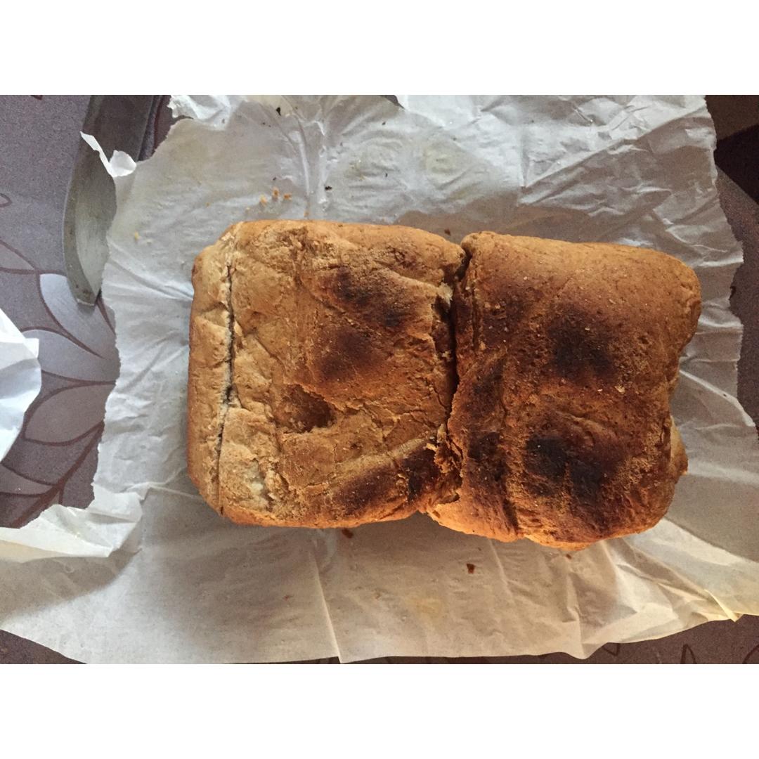 健身食谱-复杂碳水化合物-全麦面包