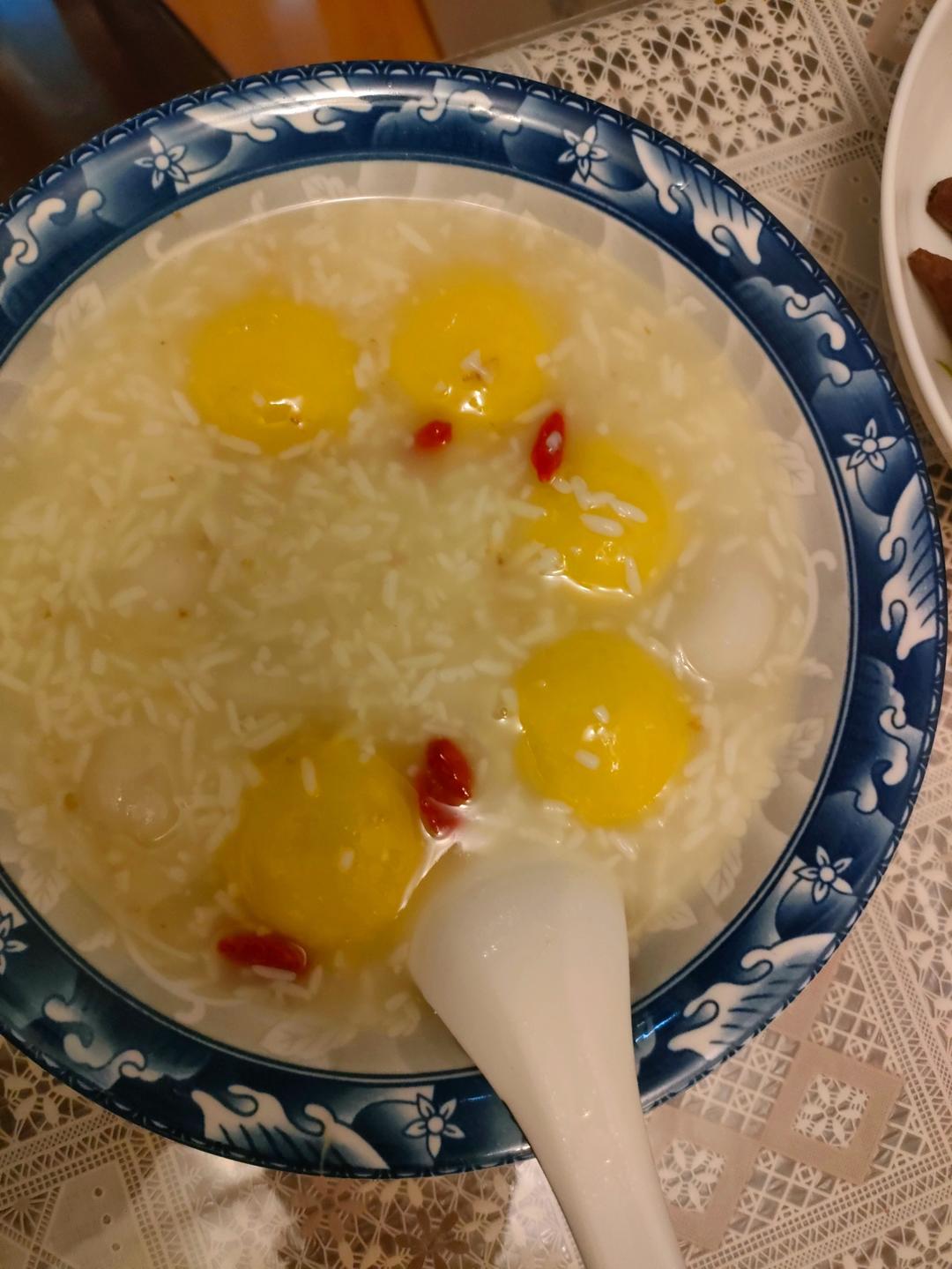 醪糟汤圆