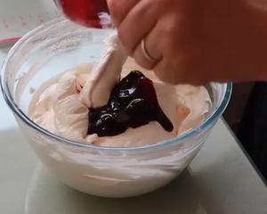 适合夏天的蓝莓冻芝士蛋糕的做法 步骤10