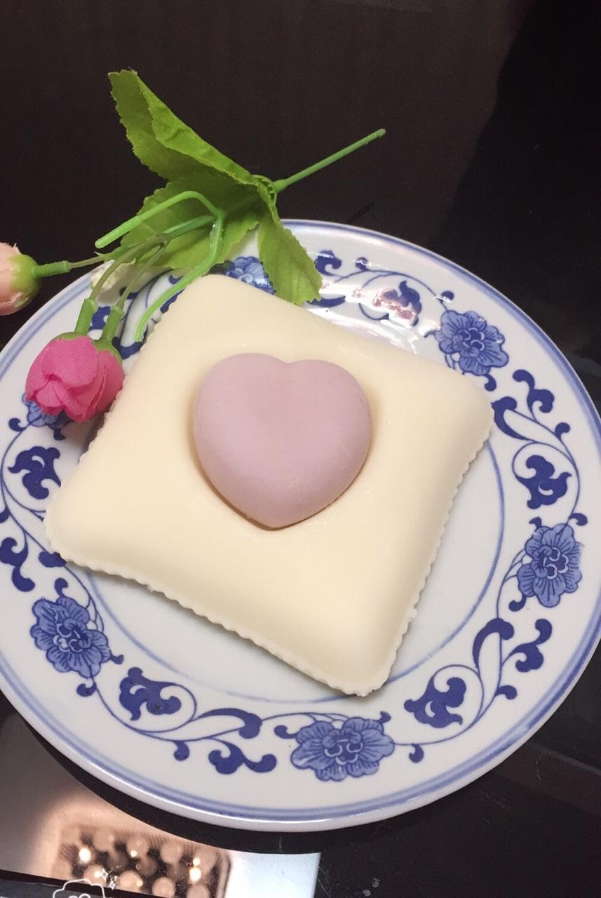 芒果慕斯小抱枕