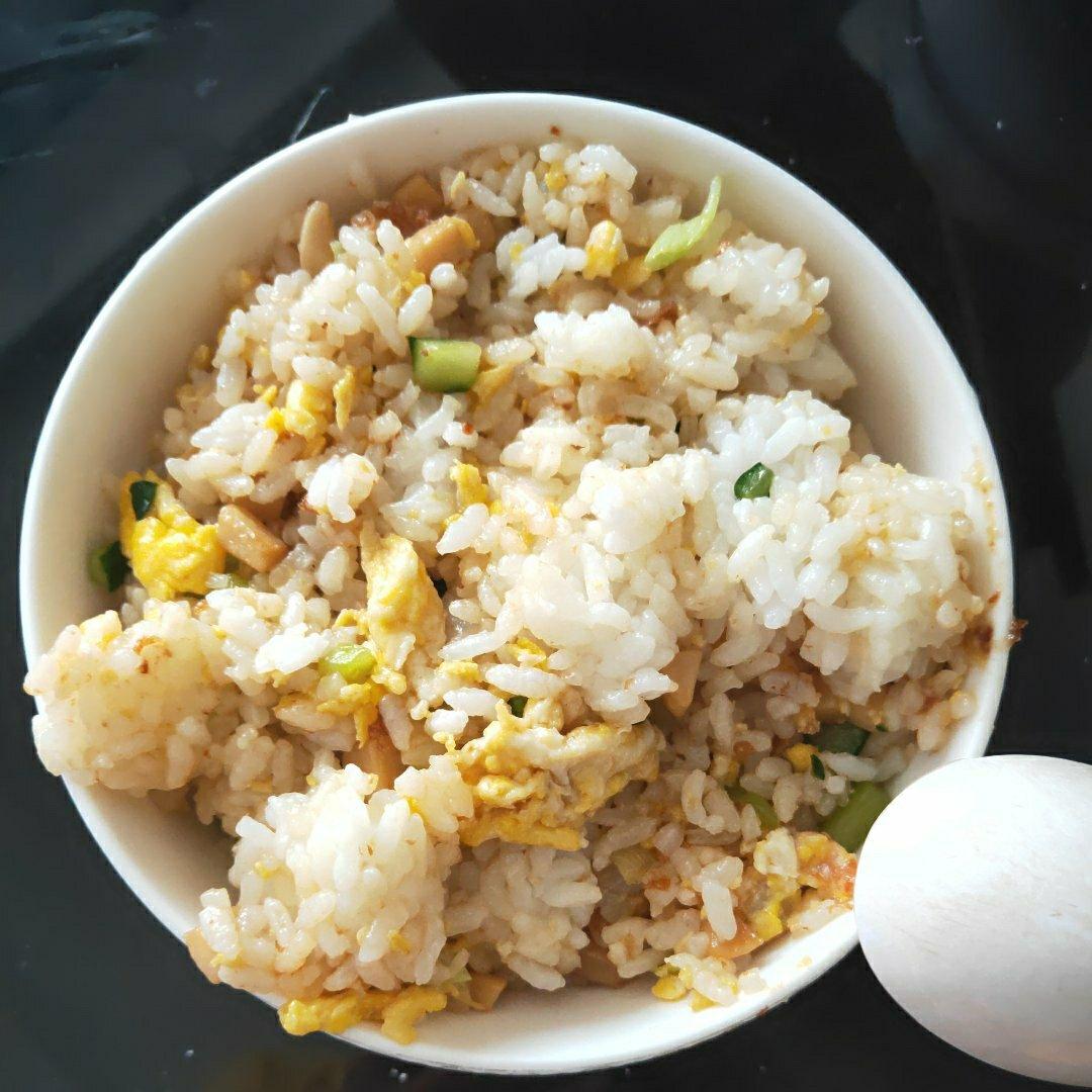 虾仁炒饭
