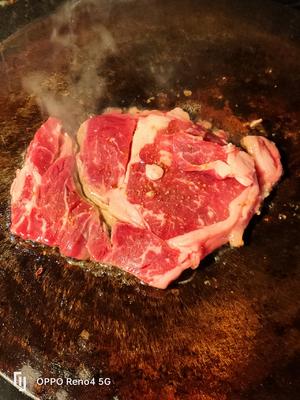 澳洲牛肉/炭火黄油陈皮铁板煎澳洲上脑牛排的做法 步骤9