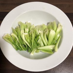 蒜末炒小白菜（要注意的小技巧）的做法 步骤3