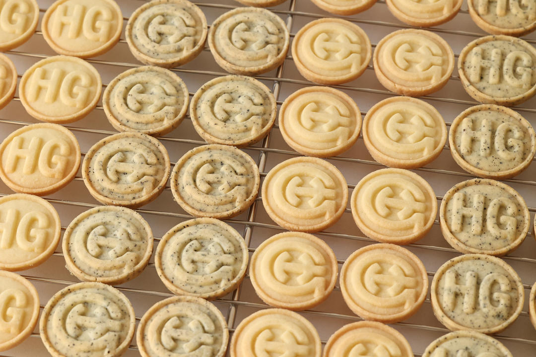 锁死这个万能饼干面团｜两口味曲奇饼干的做法 步骤23