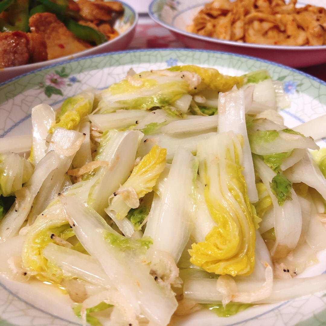 虾皮炒白菜，鲜的很啊