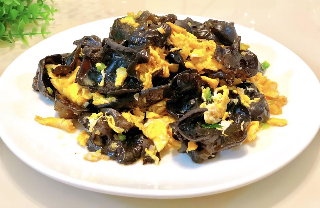 lannylovelife做的木耳炒鸡蛋woodearmushroomswithegg