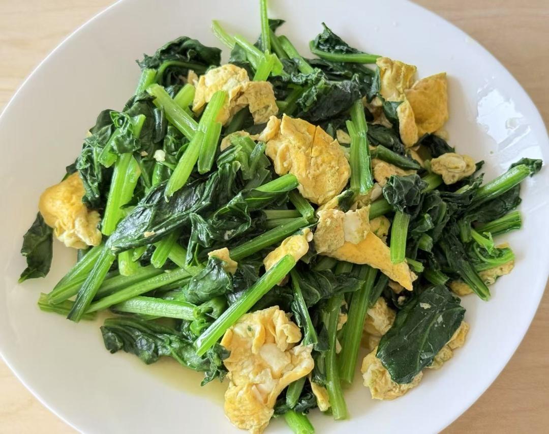 菠菜炒鸡蛋