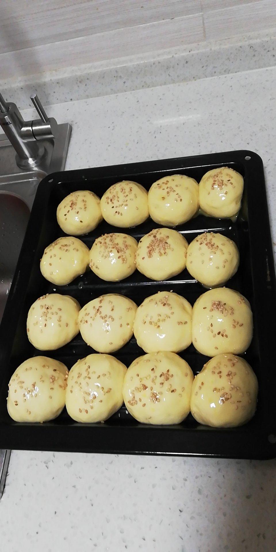 普通面粉做的柔软小餐包