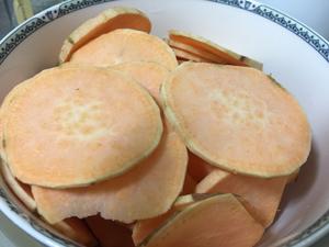 空气炸锅—烤红薯干的做法 步骤1