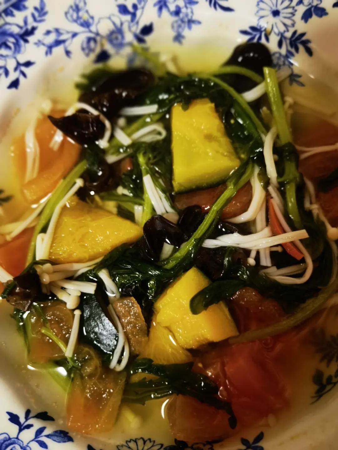 素食蔬菜汤🥬五行俱全，唤醒能量一整年！