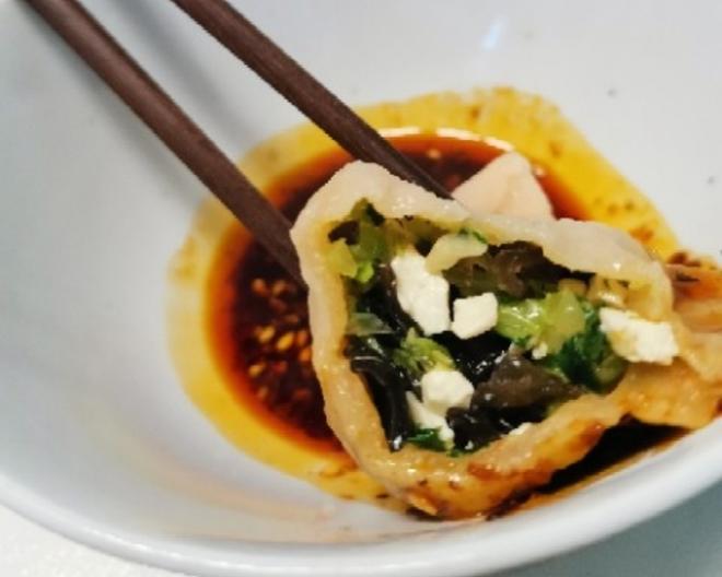 番茄🍅皮儿芹菜木耳豆腐馅儿饺子🥟&超级饺子蘸料的做法