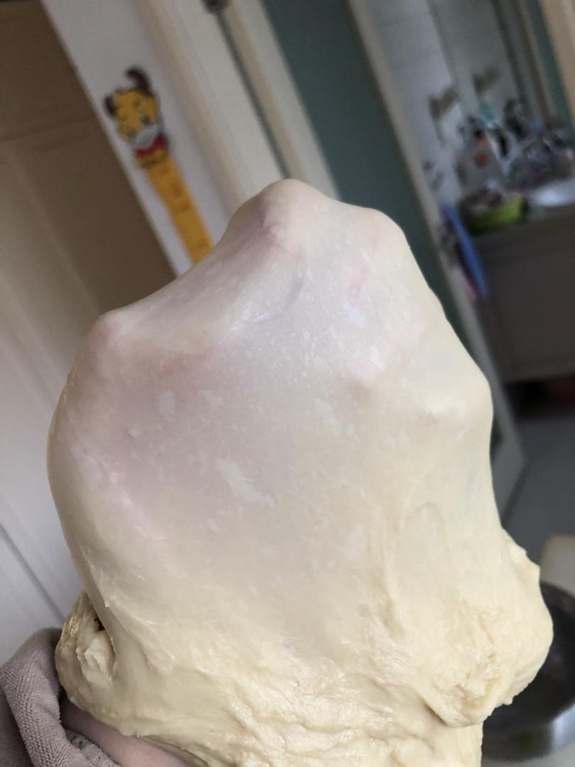 手揉面做面包，揉出手套膜
