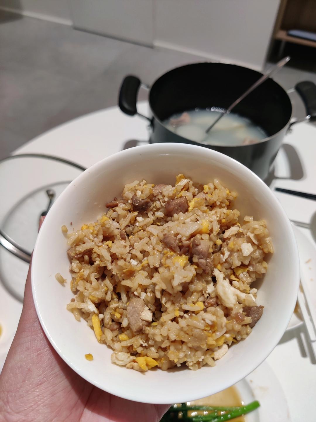 厨师长教你“蛋炒饭”如何做才好吃，答案都在这里面！