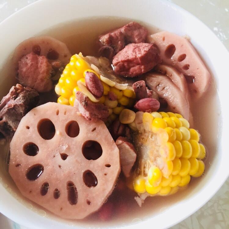 玉米莲藕筒骨汤